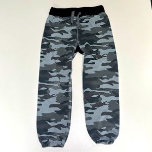 Appaman camo gym sweatpants